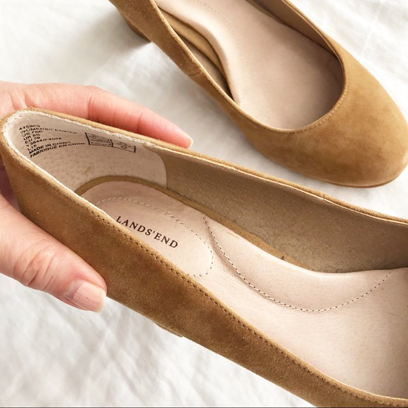 Camel suede block heel pumps Lands End - Picture 8 of 8